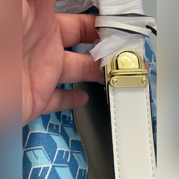 Estée Lauder Patterned cosmetic Bag - Picture 10 of 10